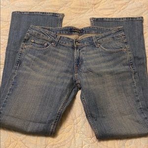 Medium wash Levi’s